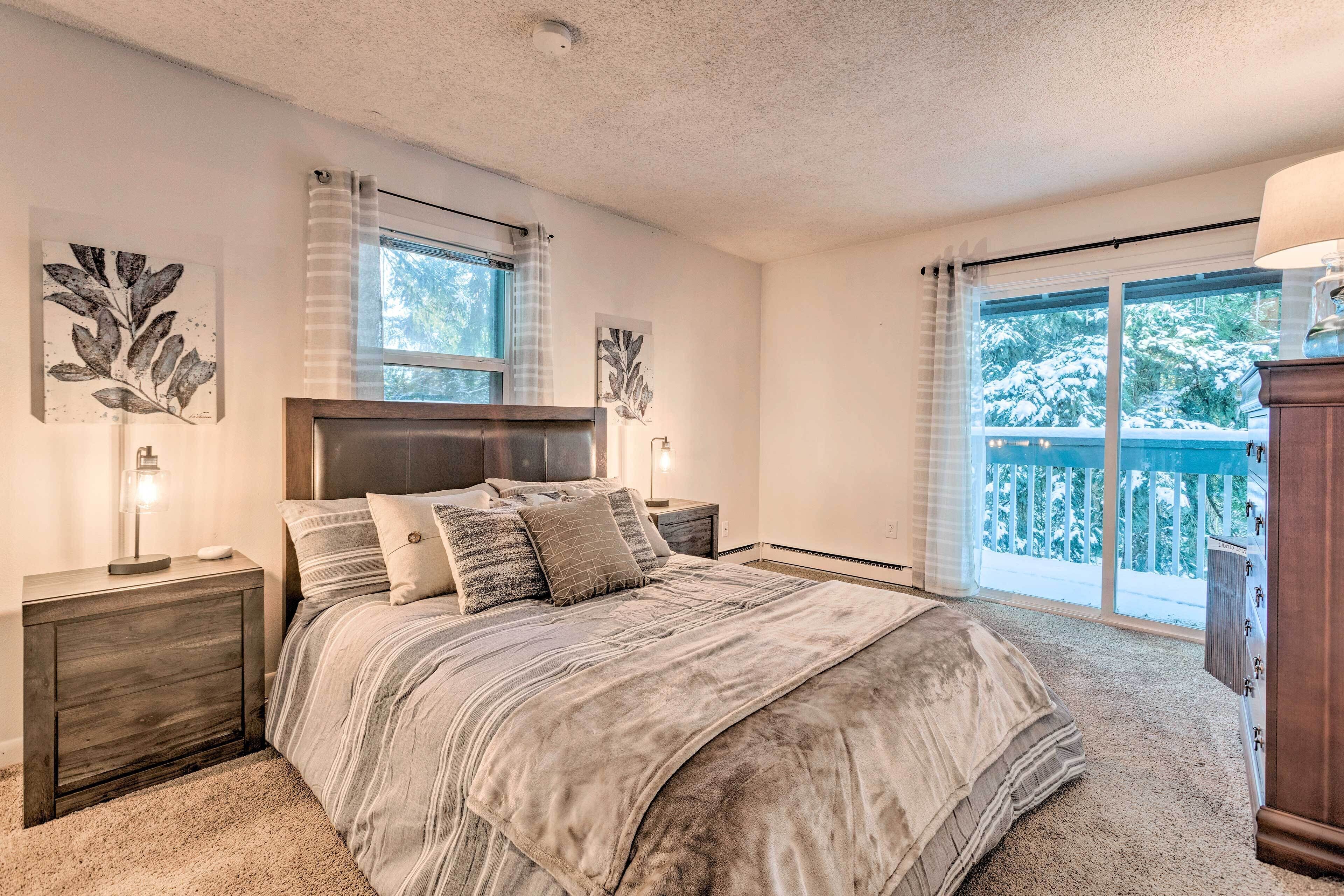 2 bedrooms, bed sheets