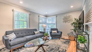 House (4 Bedrooms) | Interior