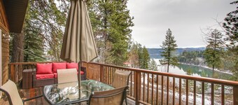 Cave Bay Vacation Rental w/ Game Room!