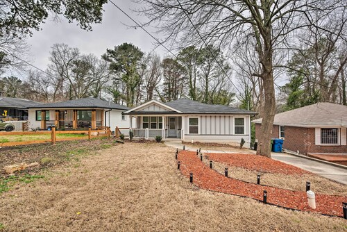 Updated Atlanta Home ~ 3 Mi to Downtown!
