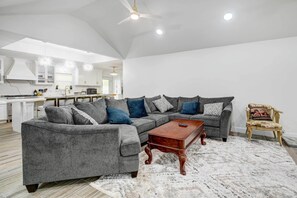 Hus (3 Bedrooms) | Innvendig