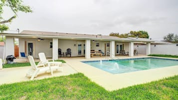 House (3 Bedrooms) | Front of property