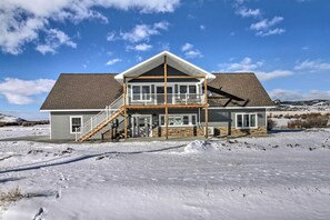 House (5 Bedrooms) | Interior