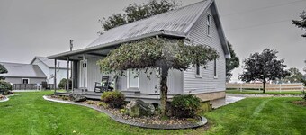 Cozy Goshen Farmhouse ~ 9 Mi to Amish Acres