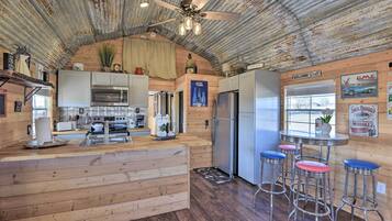 House (1 Bedroom) | Interior