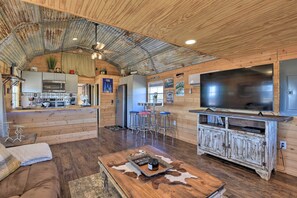 House (1 Bedroom) | Interior