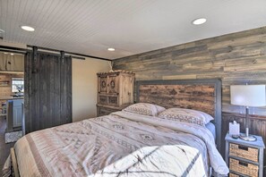 House (1 Bedroom) | Interior - Boyd Countryside Cabin w/ Patio & Farm Views (Boyd)