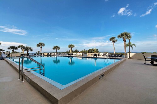 Private Beach Access & Gulf Views: Hudson Condo!