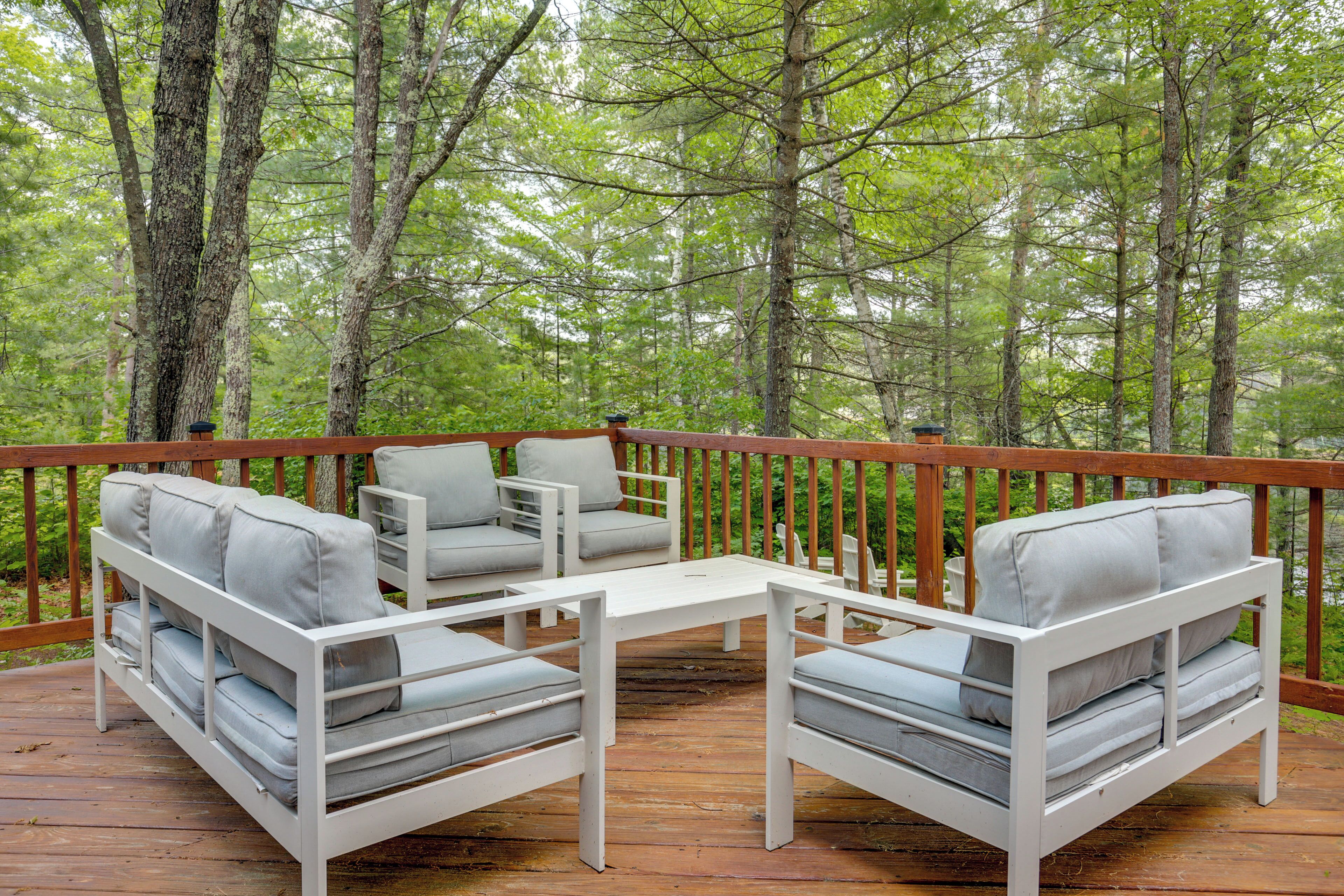 House (5 Bedrooms) | Interior