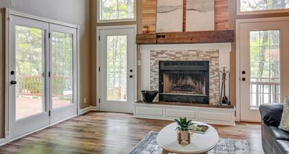 Lakefront Minocqua Getaway: Dock, Game Room!