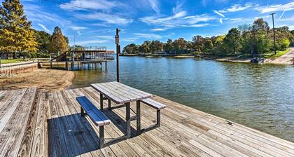 Walk to Cedar Creek Reservoir: Home w/ Fire Pit!