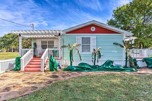 House (3 Bedrooms) | Front of property