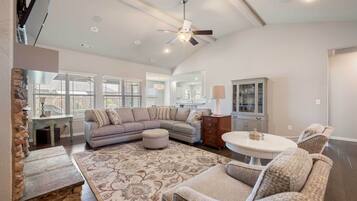 Casa (3 Bedrooms) | Interior