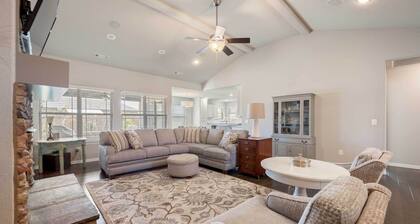 Northwest Arkansas Home Near Bentonville & Trails!