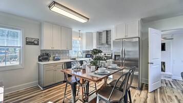 House (3 Bedrooms) | Front of property