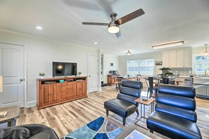 Interior - Family-friendly New Bern Home w/ Backyard! (New Bern)