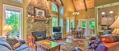 House (2 Bedrooms) | Front of property