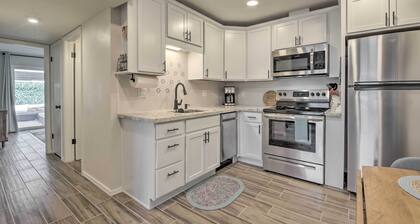 Walk to Old Town Scottsdale: Apartment w/ Patio!