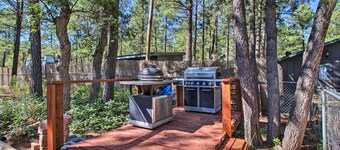 Hike & Unwind: Lakeside Home w/ Fire Pit!