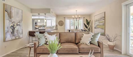 House (2 Bedrooms) | Interior