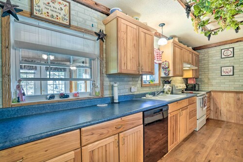 Charming Ingram Home w/ Yard & Furnished Patio!