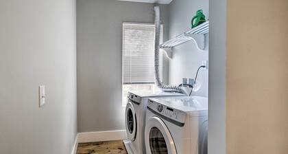 Well-appointed Pittsburgh Home: 1 Mi to Dtwn!
