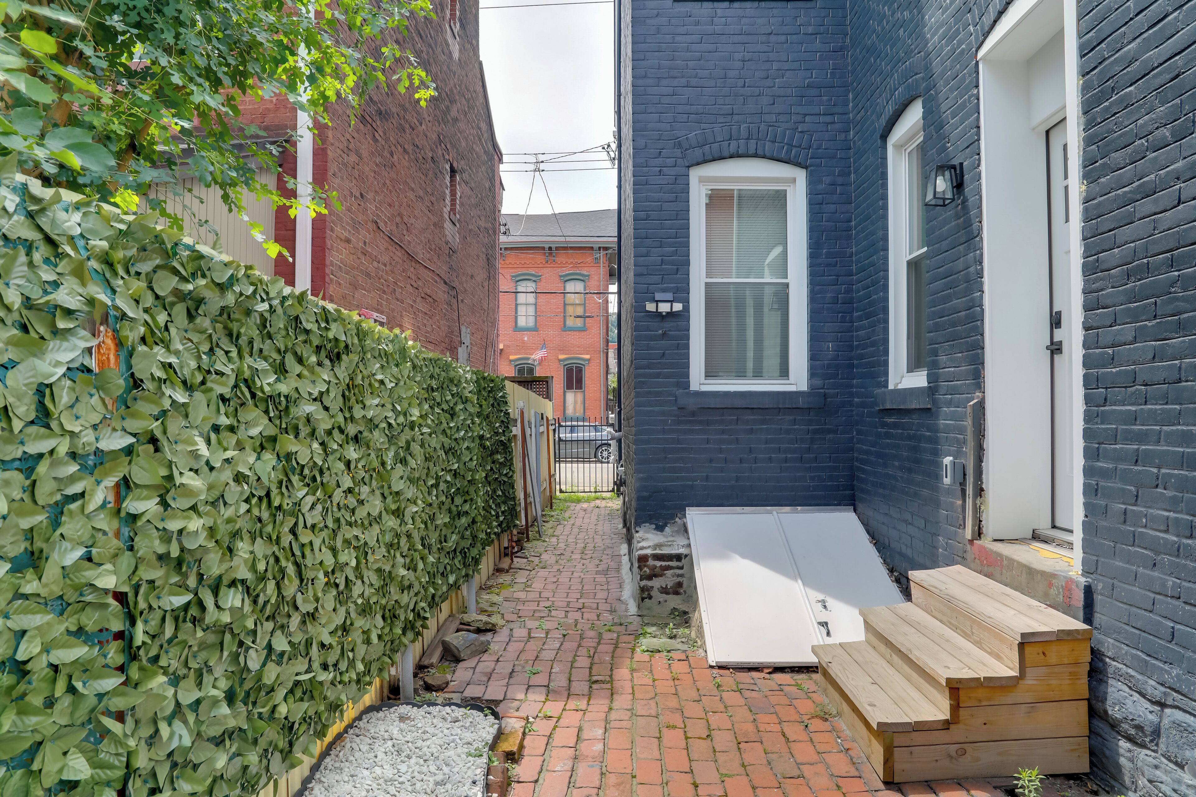 House (1 Bedroom) | Interior