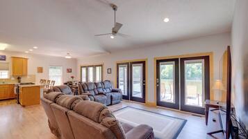 Rumah (5 Bedrooms) | Interior