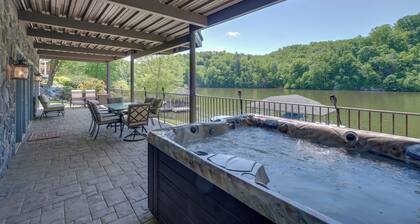 Waterfront Smith Mountain Lake Home w/ Boat Dock!