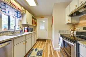 Apartment (1 Bedroom) | Interior