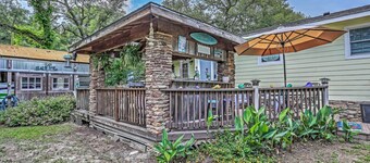 Ocean Isle Apartment w/ Balcony, 1 Mi to Beach!