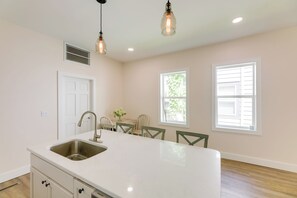 Cottage (2 Bedrooms) | Interior