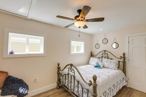 Interior - Historic Madison Retreat - 1 Mi to Ohio River (Madison)