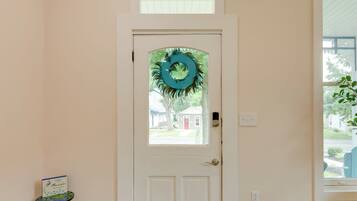 Cottage (2 Bedrooms) | Interior