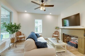 Cottage (2 Bedrooms) | Interior