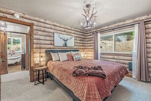Unclassified image, 3 of 110, button - Hot Tub + Scenic Views: Luxury Twain Harte Cabin! (Twain Harte)