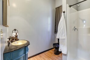 House (1 Bedroom) | Interior - 6 Mi to Kinne Preserve: Cozy Canterbury Guest Home (Canterbury)