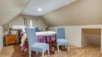 House (1 Bedroom) | Interior