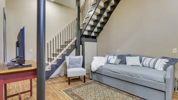 House (1 Bedroom) | Interior