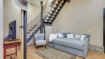 House (1 Bedroom) | Interior