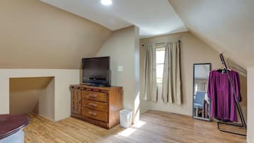 House (1 Bedroom) | Interior