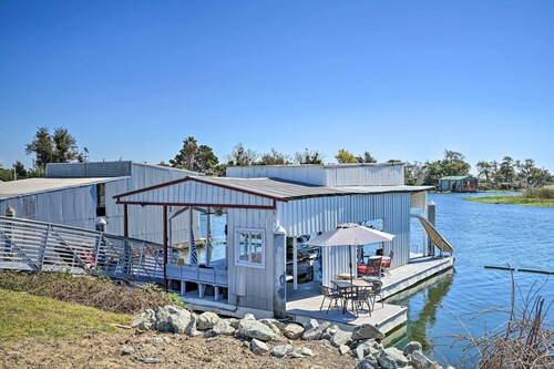 Bethel Island Retreat w/ Private Boat Slip!