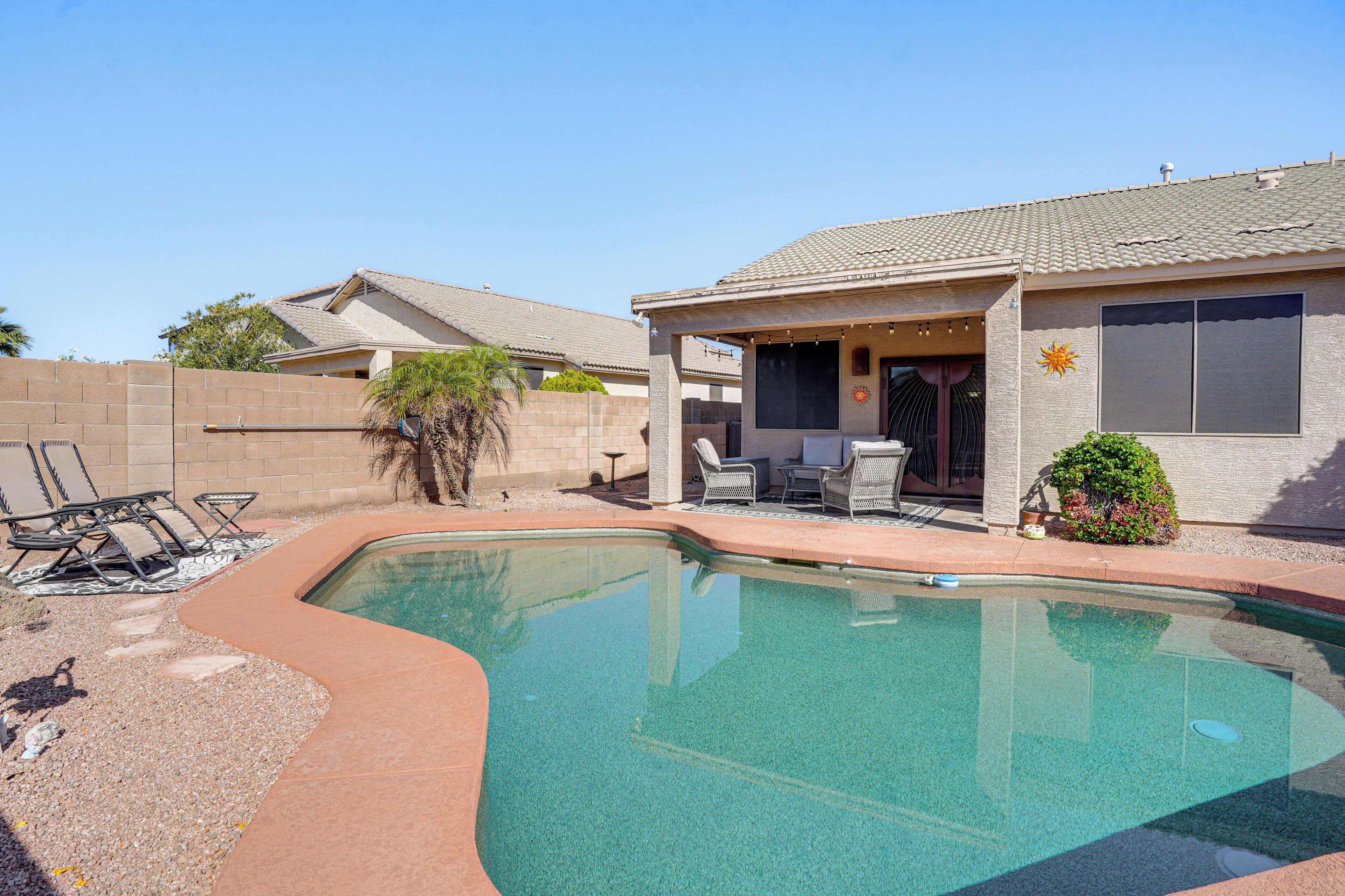 House (3 Bedrooms) | Front of property