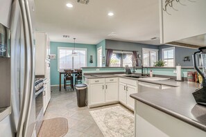 House (3 Bedrooms) | Interior - Avondale Getaway < 8 Mi to Estrella Mountain! (Avondale)