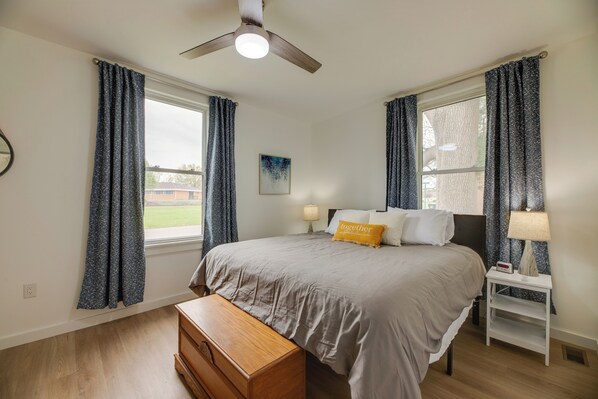 House (2 Bedrooms) | Interior