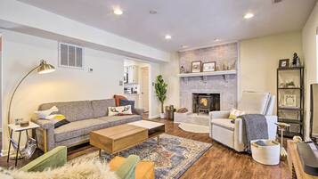 House (3 Bedrooms) | Front of property