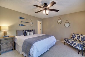 Apartment (2 Bedrooms) | Interior - Townhouse at the Mouth of Drowning Creek! (Eucha)