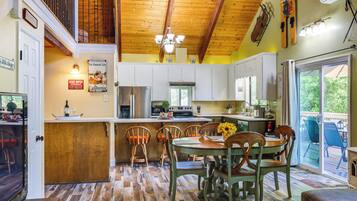 Rumah (2 Bedrooms) | Interior