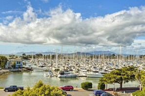 Apartment (0 Bedroom) | Interior - San Francisco Area Studio w/ Bay Views! (Emeryville)