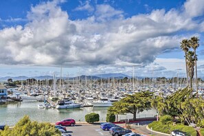 Apartment (0 Bedroom) | Interior - San Francisco Area Studio w/ Bay Views! (Emeryville)